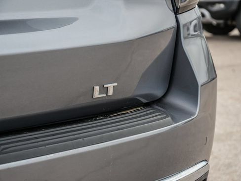 Used 2022 Chevrolet Tahoe LT w/ Luxury Package RWD image 11