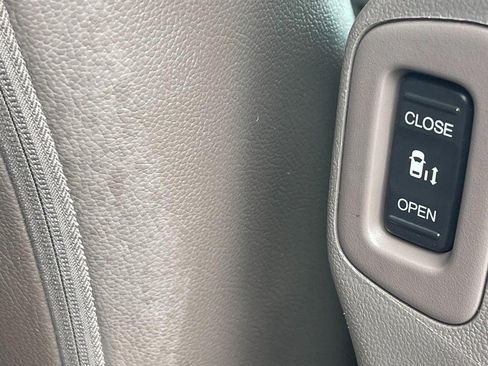 Used 2017 Honda Odyssey EX-L image 16