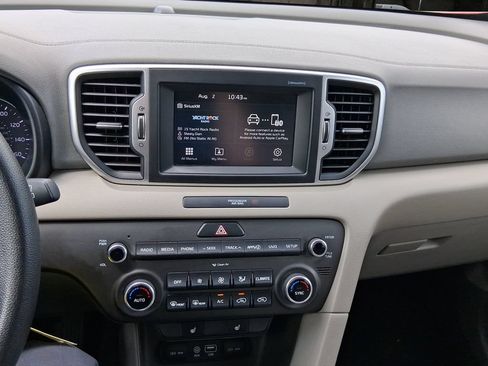 Used 2018 Kia Sportage LX w/ LX Popular Package FWD image 19