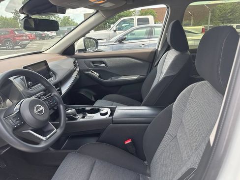 Certified 2023 Nissan Rogue SV AWD/4WD image 8