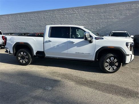 New 2026 GMC Sierra 2500 Denali image 3