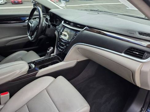 Used 2017 Cadillac XTS Luxury w/ Driver Awareness Package FWD image 17
