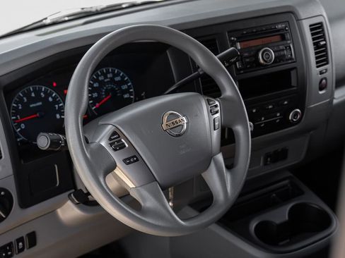 Used 2017 Nissan NV 2500 SV image 11