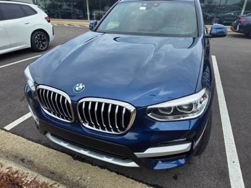Used 2021 BMW X3 xDrive30i w/ Premium Package AWD/4WD image 2