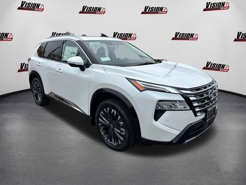 New 2026 Nissan Rogue Platinum w/ Platinum Premium Package image 3