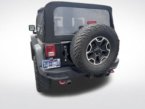 Used 2015 Jeep Wrangler Rubicon AWD/4WD image 7