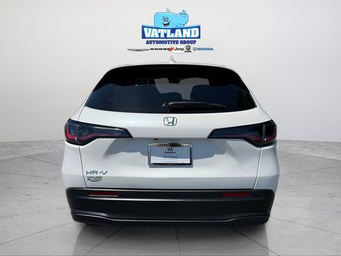Certified 2025 Honda HR-V LX image 4