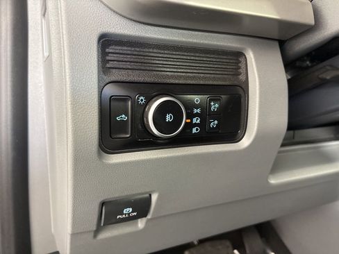 Used 2025 Ford F250 XLT w/ FX4 Off-Road Package image 8