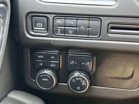 Used 2024 Chevrolet Tahoe RST w/ RST Performance Edition AWD/4WD image 25