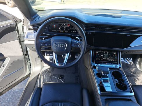 Used 2023 Audi RS Q8 4.0T image 16