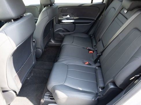 Certified 2025 Mercedes-Benz GLB 250 image 17