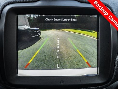 Used 2020 Jeep Renegade Latitude w/ UConnect 8.4 Nav Group image 16