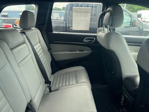 Used 2018 Jeep Grand Cherokee Limited AWD/4WD image 7