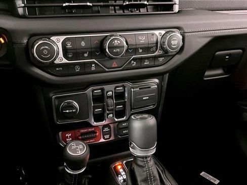 New 2026 Jeep Wrangler Unlimited Rubicon AWD/4WD image 6