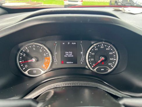 Used 2019 Jeep Renegade Latitude w/ Cold Weather Group image 45