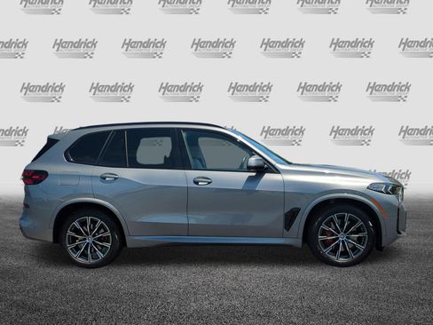 Used 2024 BMW X5 xDrive40i w/ M Sport Package AWD/4WD image 11