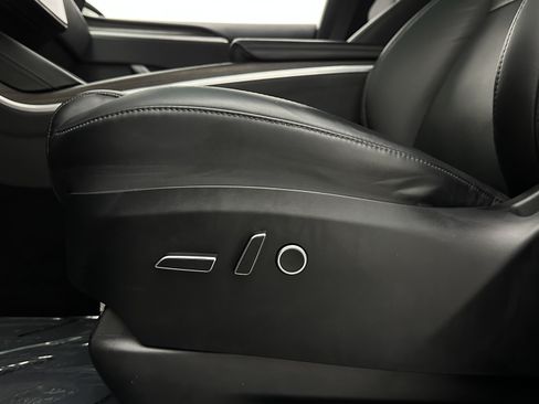Used 2023 Tesla Model X AWD/4WD image 15