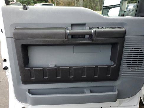 Used 2016 Ford F350 XL w/ Power Equipment Group image 17