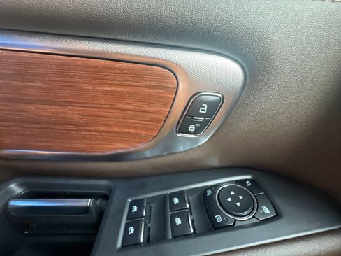 Used 2025 Ford Expedition King Ranch AWD/4WD image 23