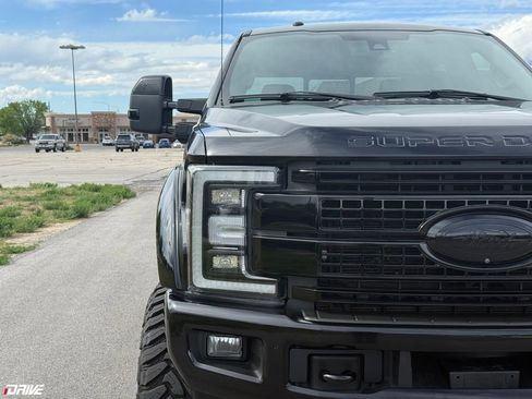 Used 2017 Ford F350 Platinum w/ Platinum Ultimate Package AWD/4WD image 6