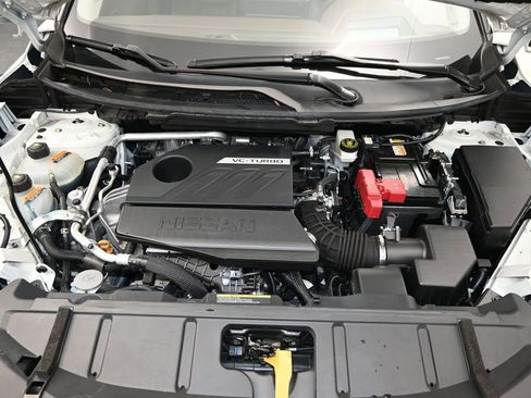 Used 2022 Nissan Rogue Platinum w/ Head-Up Display Package image 24