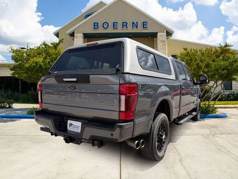 Used 2022 Ford F250 Lariat w/ Black Appearance Package AWD/4WD image 6