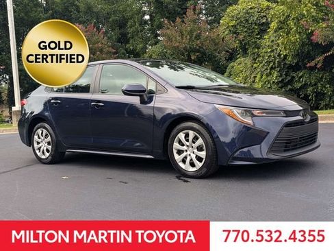 Used 2024 Toyota Corolla LE FWD image 2
