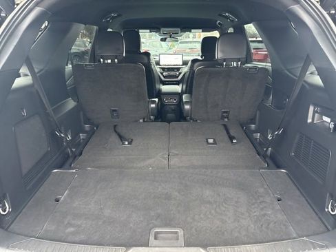 Used 2025 Ford Explorer ST-Line image 36