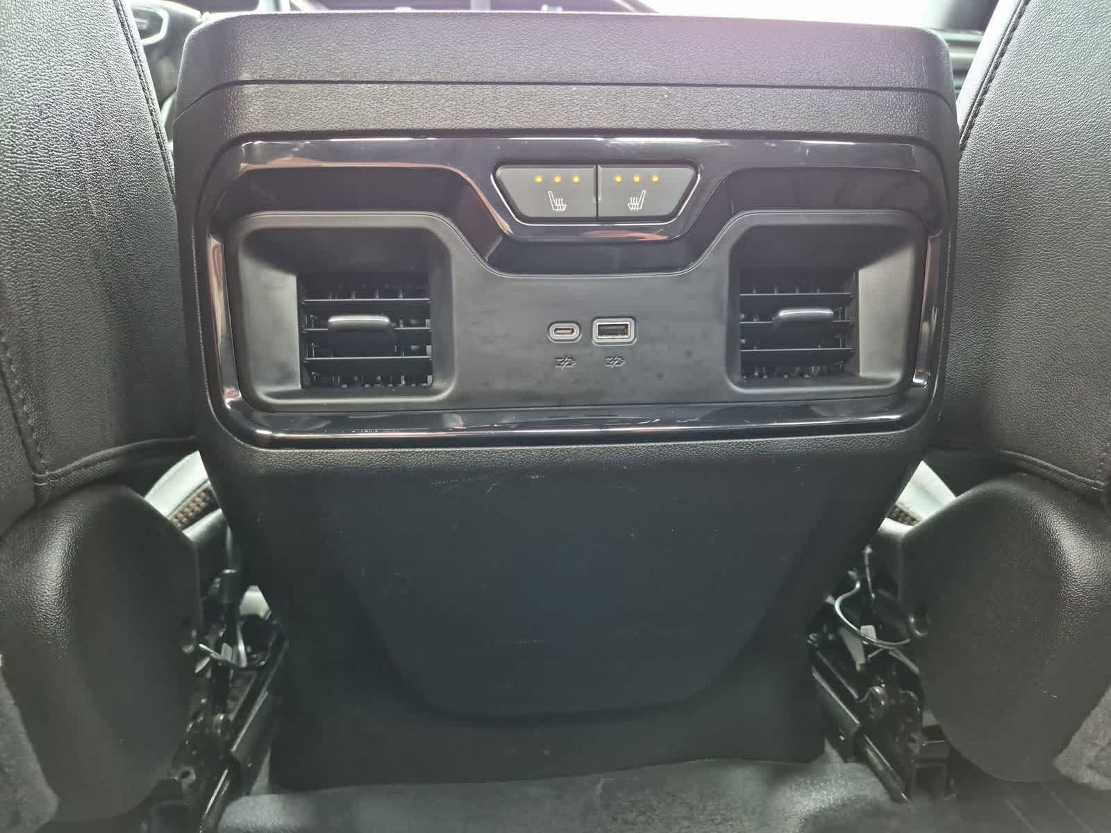 Used 2023 GMC Sierra 1500 AT4 w/ Technology Package AWD/4WD image 36