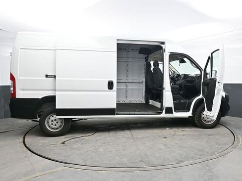 Used 2023 RAM ProMaster 2500 image 49