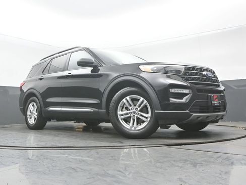 Used 2020 Ford Explorer XLT w/ Equipment Group 202A RWD image 29