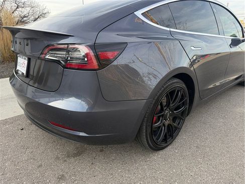 Used 2019 Tesla Model 3 Performance image 44