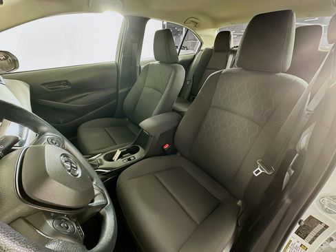 Used 2024 Toyota Corolla LE FWD image 13