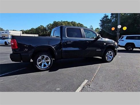 New 2026 RAM 1500 4x4 Crew Cab image 33