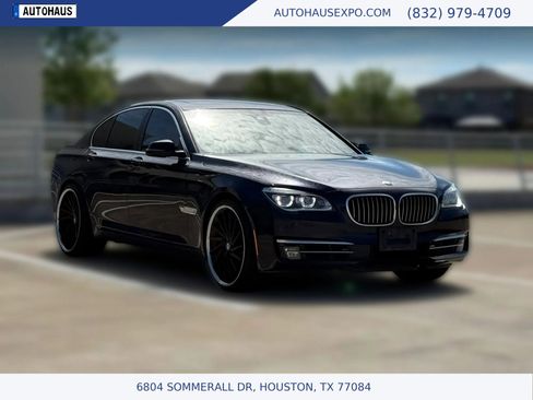 Used 2014 BMW 750i image 1