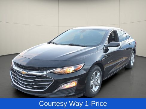 Used 2022 Chevrolet Malibu LS FWD image 4