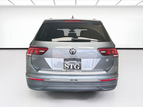 Used 2023 Volkswagen Tiguan SE FWD image 5