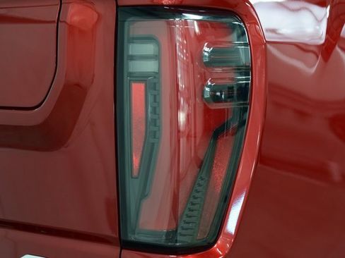 Used 2024 GMC Sierra 2500 AT4 w/ AT4 Premium Plus Package image 20