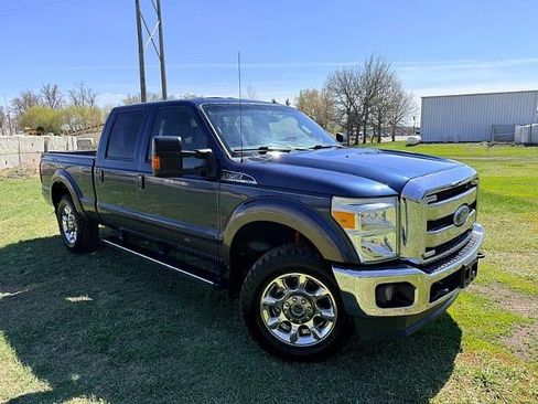 Used 2015 Ford F250 Lariat w/ Lariat Interior Package AWD/4WD image 3