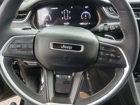 Used 2023 Jeep Grand Cherokee L Laredo AWD/4WD image 55