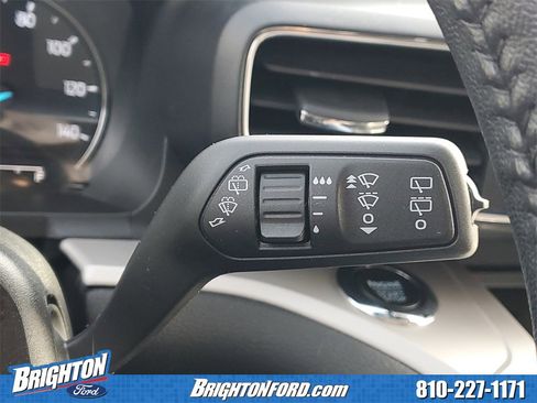 Used 2023 Ford Explorer XLT w/ Equipment Group 202A image 22