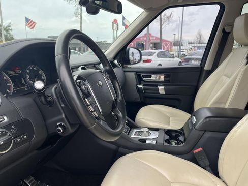 Used 2015 Land Rover LR4 HSE LUX image 26