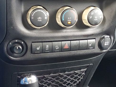 Used 2017 Jeep Wrangler Unlimited Sport w/ Quick Order Package 24S AWD/4WD image 22