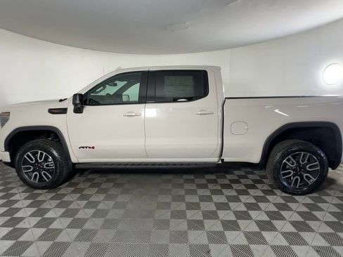 New 2026 GMC Sierra 1500 AT4 w/ AT4 Premium Package AWD/4WD image 5
