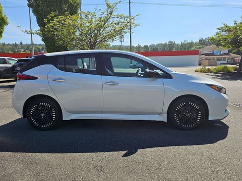 Certified 2024 Nissan Leaf SV Plus FWD image 4