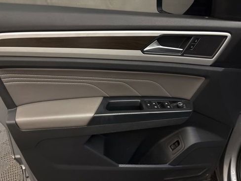 Used 2021 Volkswagen Atlas SE image 10