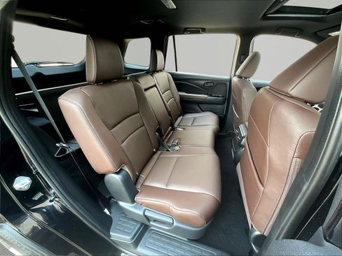 Used 2025 Honda Passport EX-L image 23