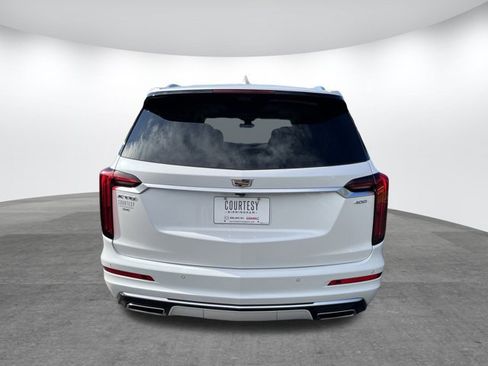 Used 2024 Cadillac XT6 Premium Luxury w/ Technology Package image 6