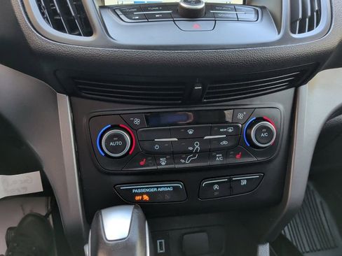 Certified 2018 Ford Escape SEL image 24