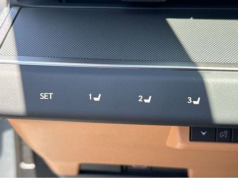 New 2026 Lexus ES 350e FWD image 11